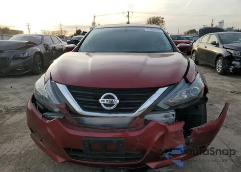 2018 Nissan Altima 2.5 Sr из США, поврежденный, VIN 1N4AL3AP0JC139303